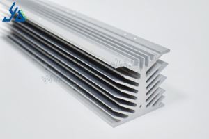 CNC obrábění hliníkového chladiče